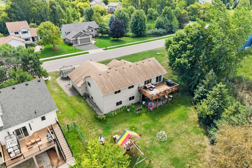18566 96th Place Maple Grove, MN 55311