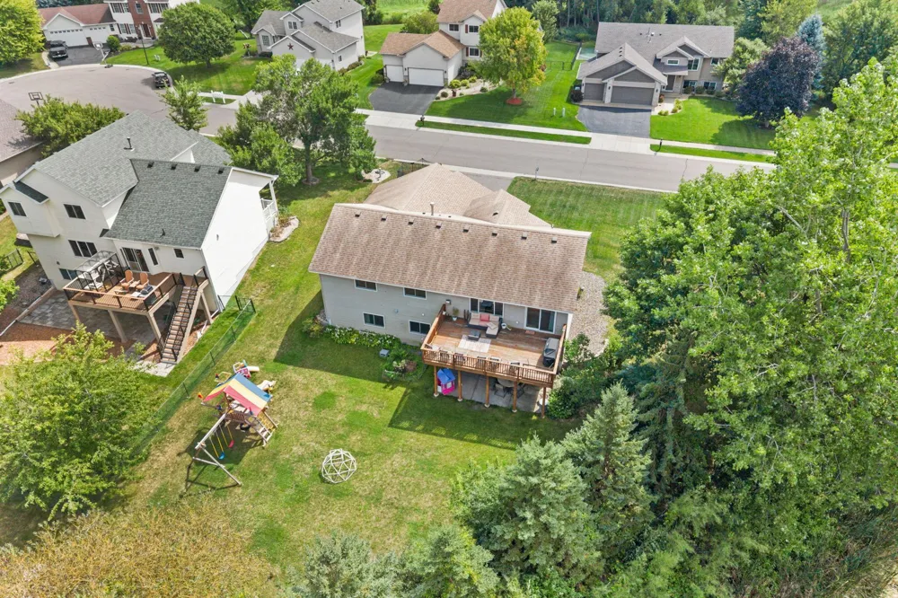 18566 96th Place Maple Grove, MN 55311