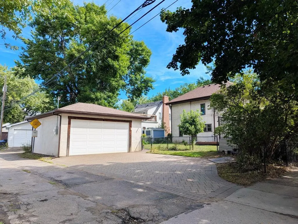 5644 12th Avenue S Minneapolis, MN 55417