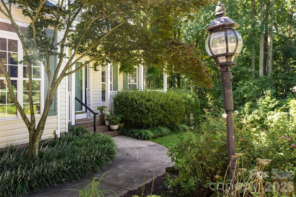 216 Holly Lane Greer, SC 29651