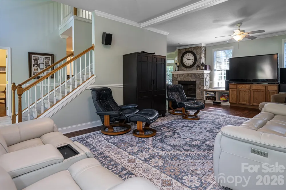 216 Holly Lane Greer, SC 29651