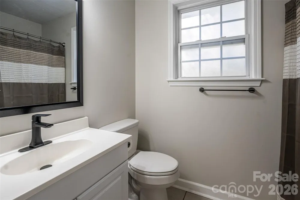 216 Holly Lane Greer, SC 29651