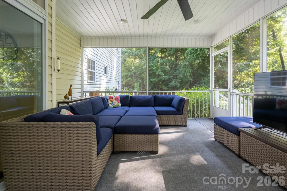 216 Holly Lane Greer, SC 29651