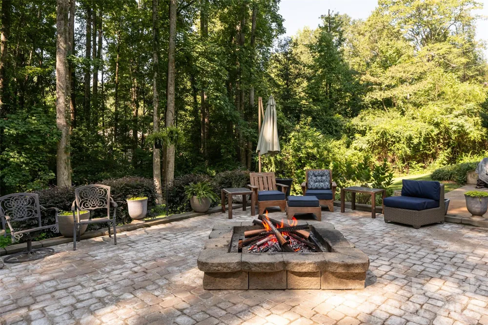 216 Holly Lane Greer, SC 29651
