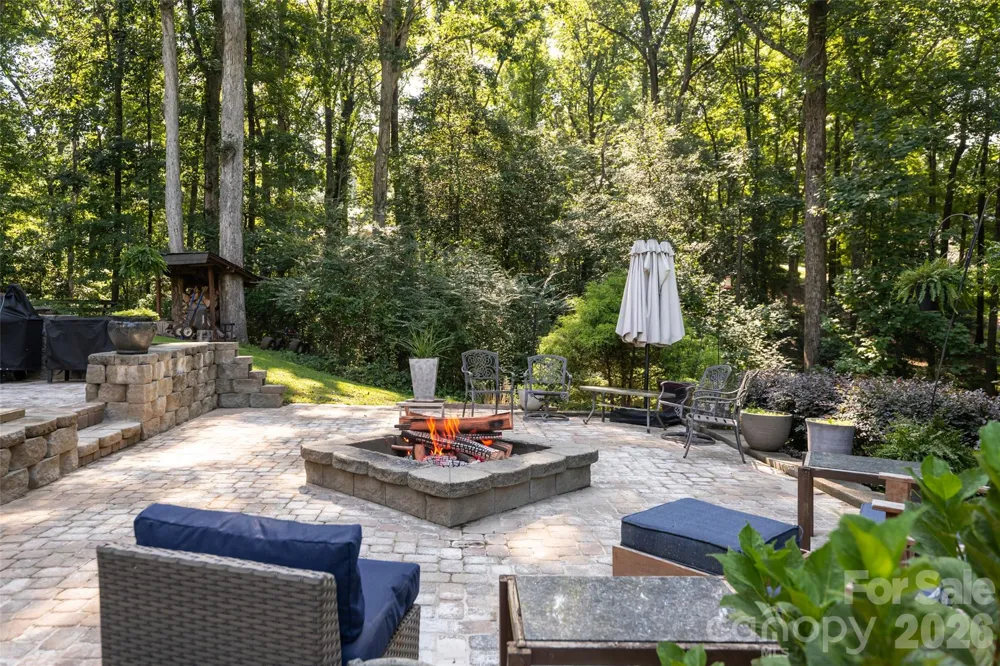 216 Holly Lane Greer, SC 29651