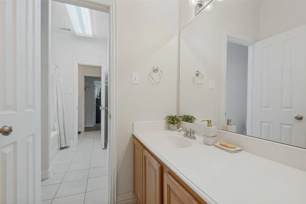 3018 Ashlawn Court Midlothian, TX 76065