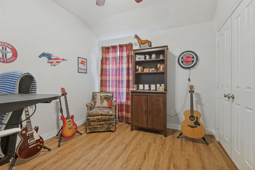3018 Ashlawn Court Midlothian, TX 76065