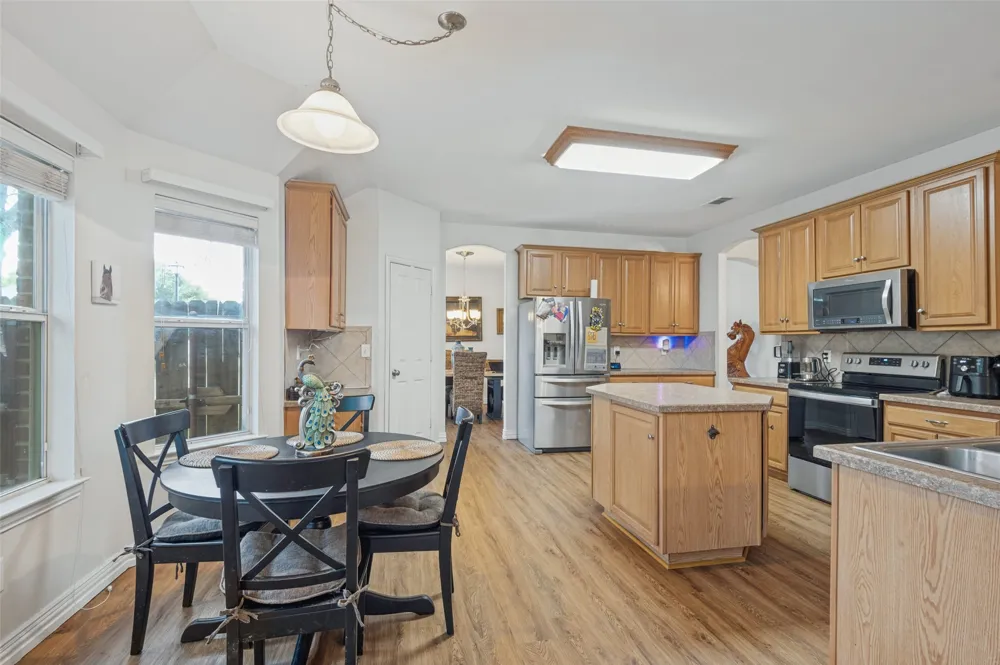 3018 Ashlawn Court Midlothian, TX 76065