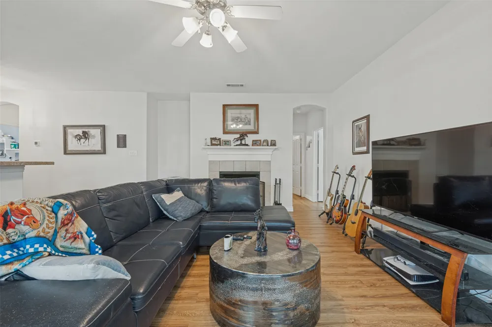 3018 Ashlawn Court Midlothian, TX 76065