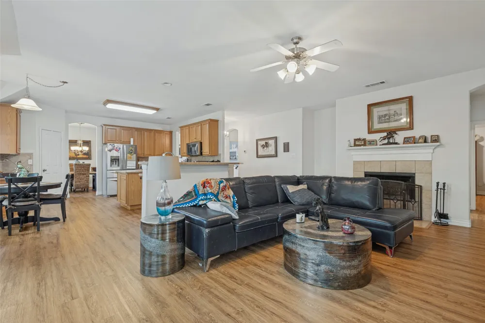 3018 Ashlawn Court Midlothian, TX 76065