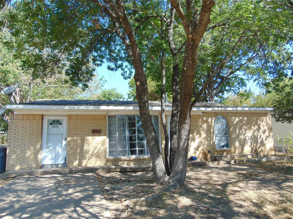2233 Talco Drive Dallas, TX 75241