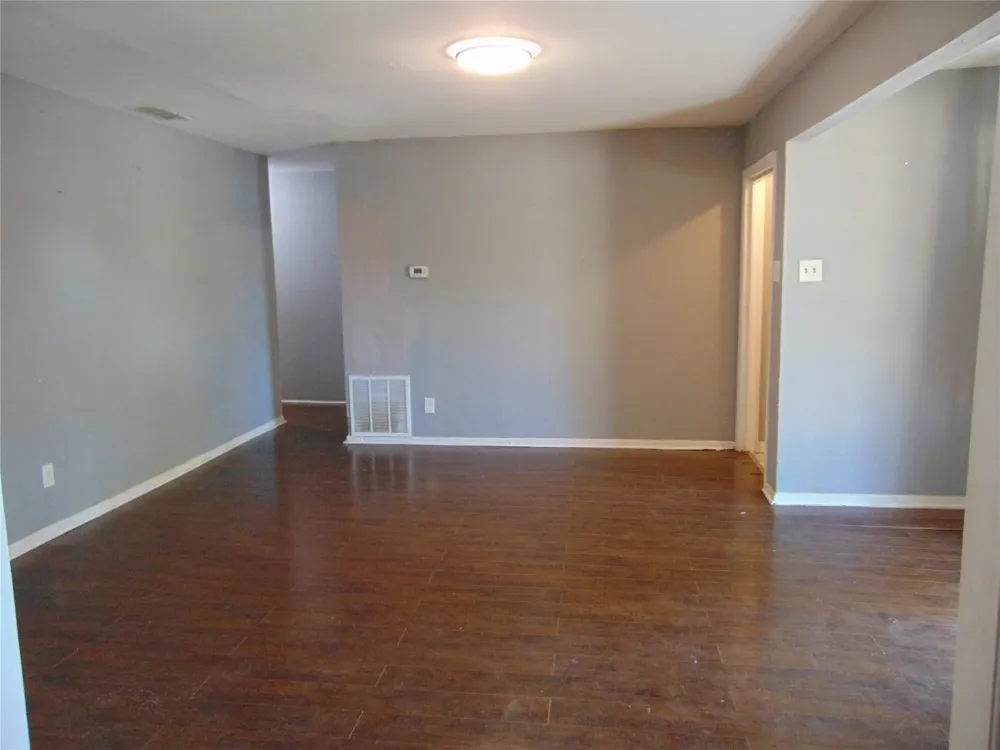2233 Talco Drive Dallas, TX 75241