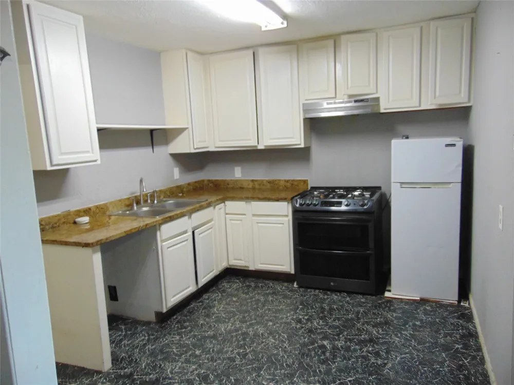 2233 Talco Drive Dallas, TX 75241