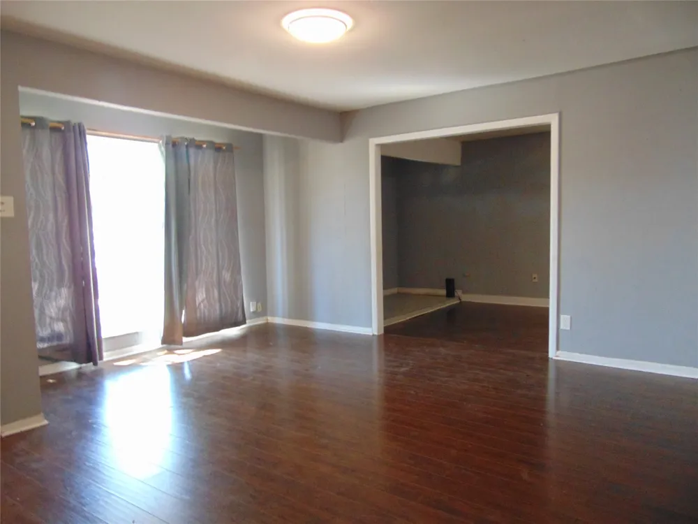 2233 Talco Drive Dallas, TX 75241