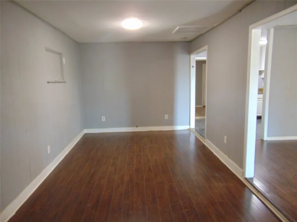 2233 Talco Drive Dallas, TX 75241