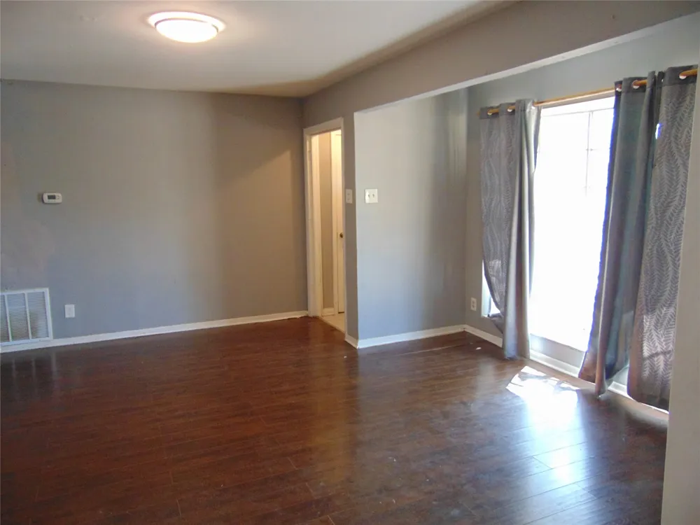 2233 Talco Drive Dallas, TX 75241