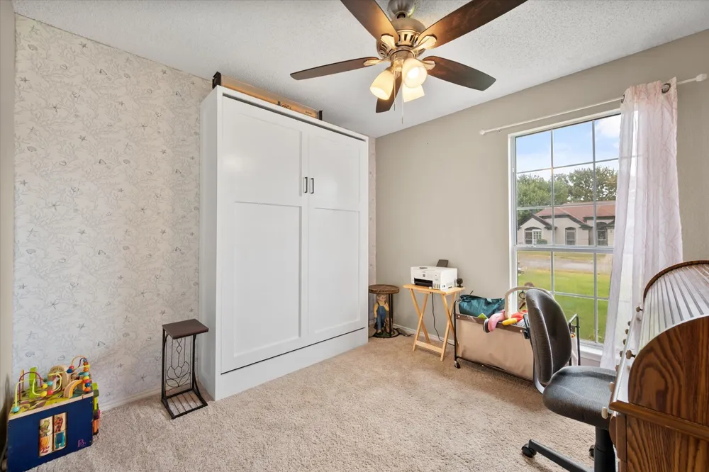 6929 Wooddale Drive Watauga, TX 76148