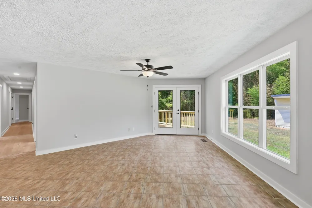 728 Colonial Circle Jackson, MS 39211