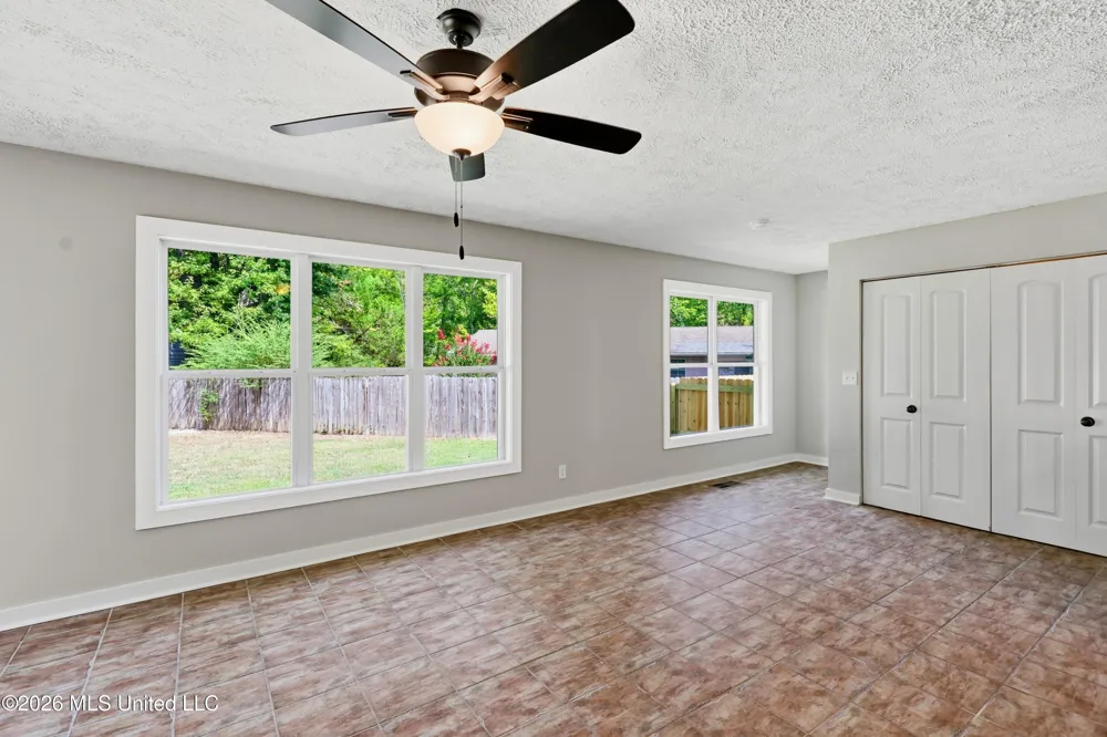 728 Colonial Circle Jackson, MS 39211