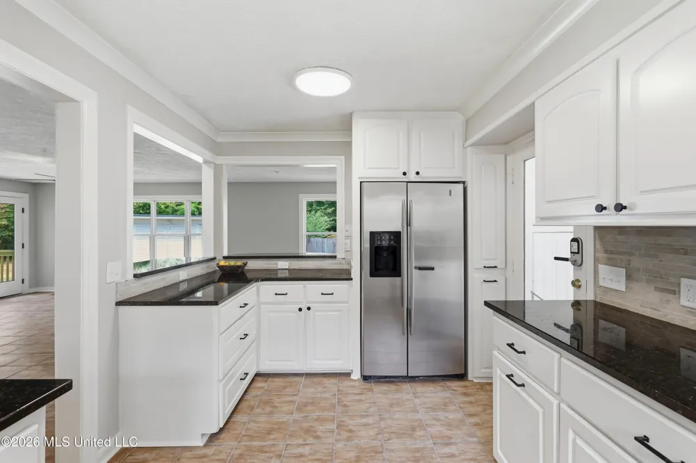 728 Colonial Circle Jackson, MS 39211