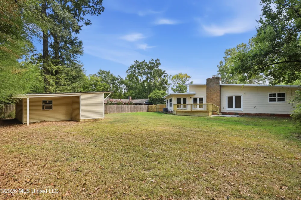728 Colonial Circle Jackson, MS 39211