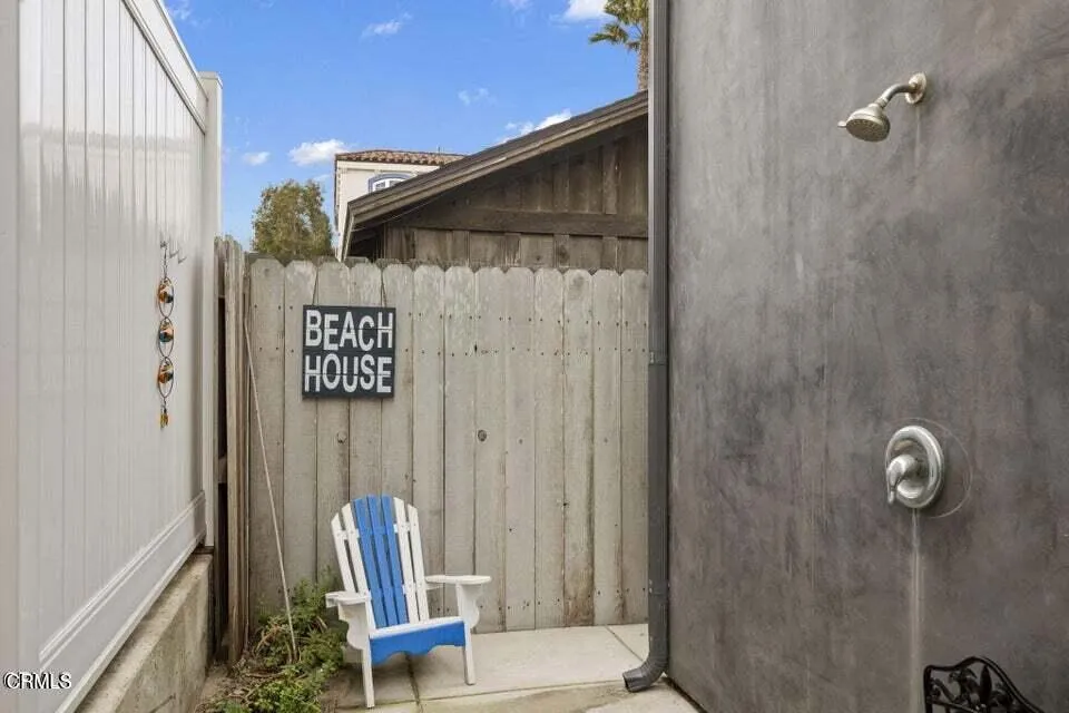 104 La Brea Street Oxnard, CA 93035
