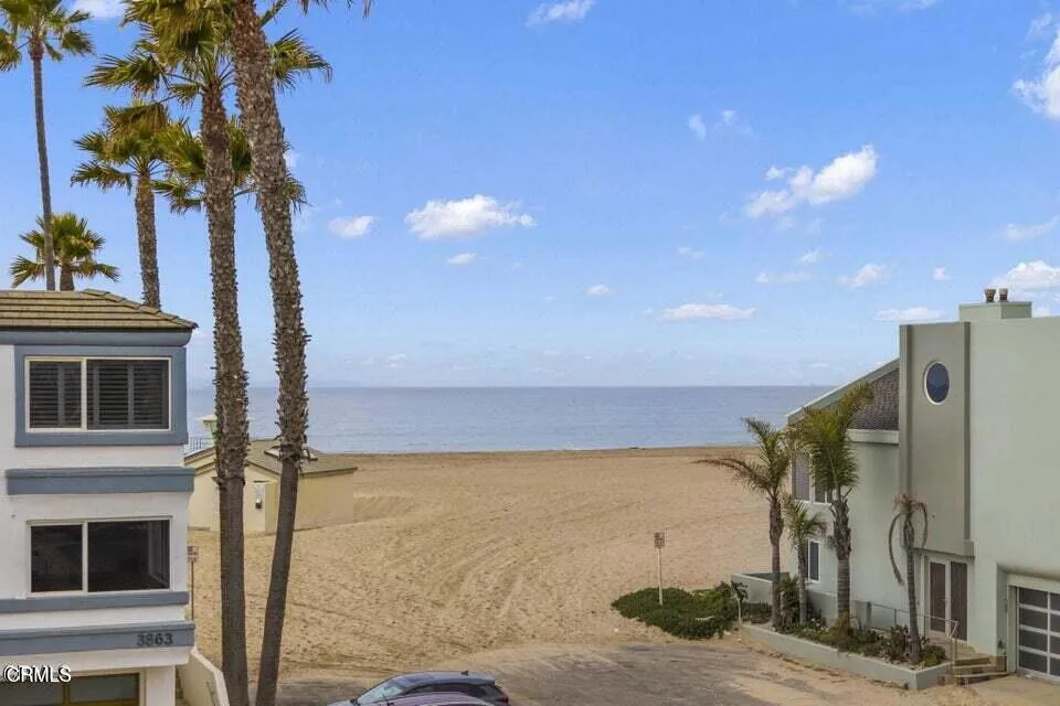104 La Brea Street Oxnard, CA 93035