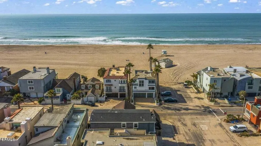 104 La Brea Street Oxnard, CA 93035