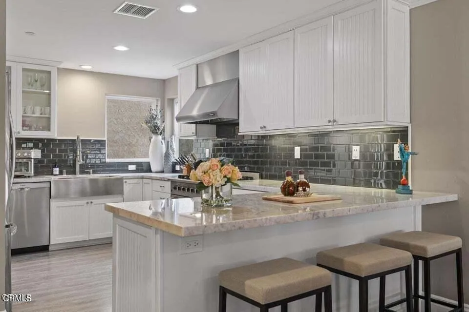 104 La Brea Street Oxnard, CA 93035