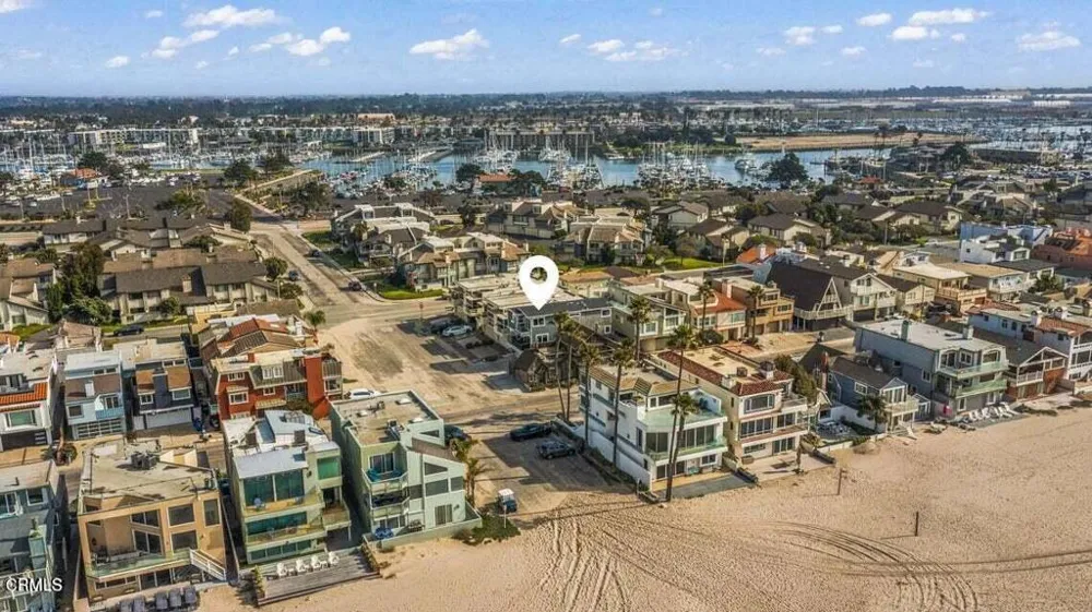 104 La Brea Street Oxnard, CA 93035