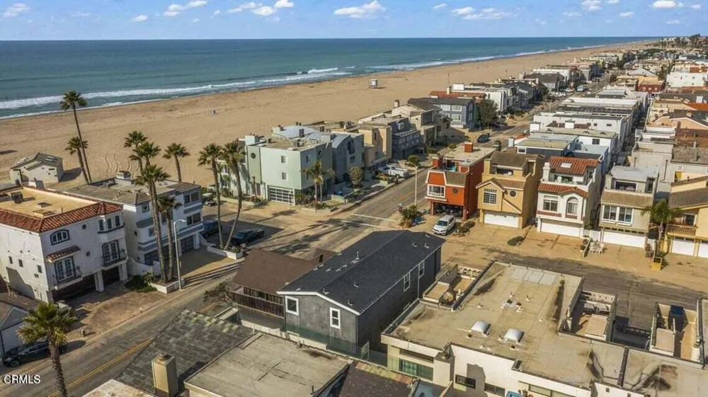 104 La Brea Street Oxnard, CA 93035