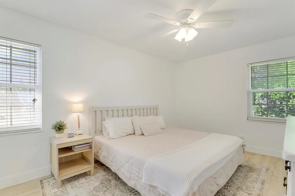 8016 SE PALM STREET Hobe Sound, FL 33455