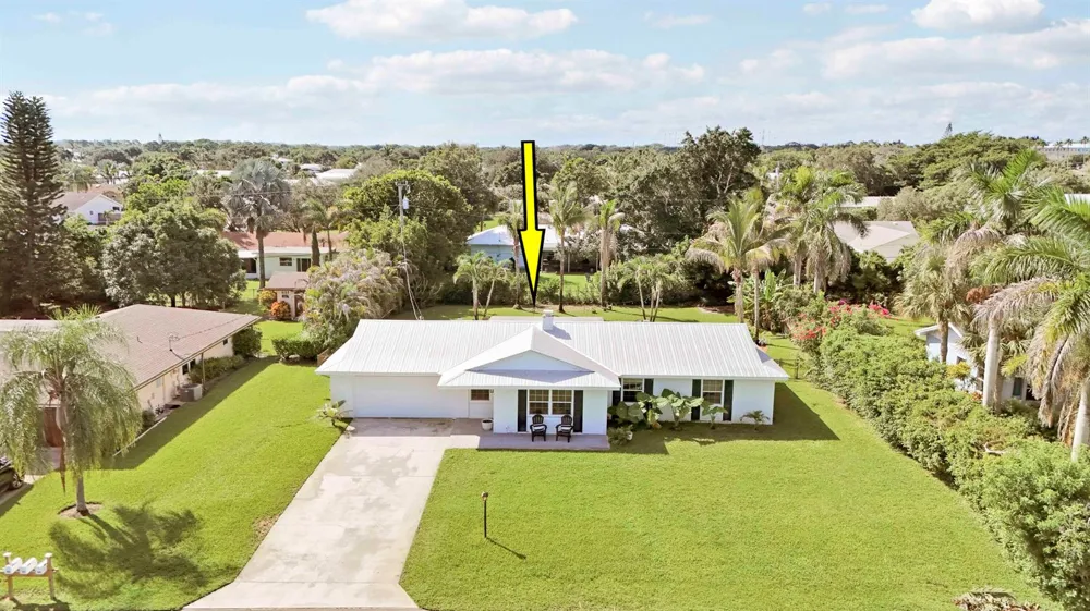 8016 SE PALM STREET Hobe Sound, FL 33455