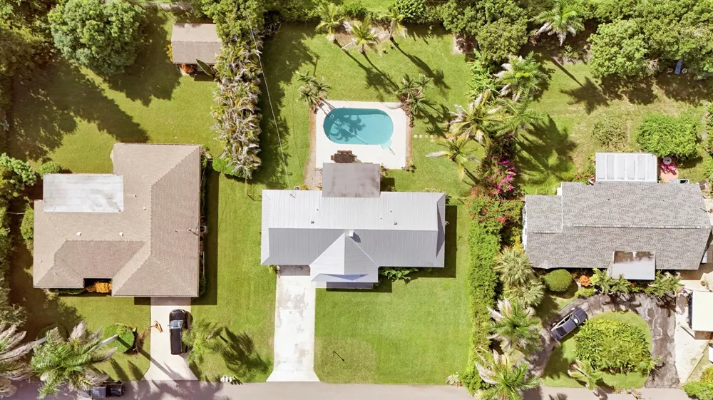 8016 SE PALM STREET Hobe Sound, FL 33455