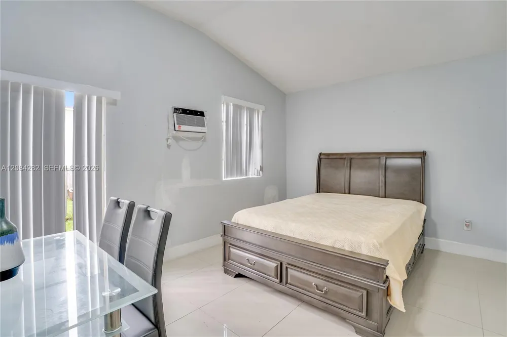 1146 Jann Ave Opa-Locka, FL 33054