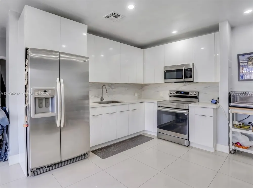 1146 Jann Ave Opa-Locka, FL 33054