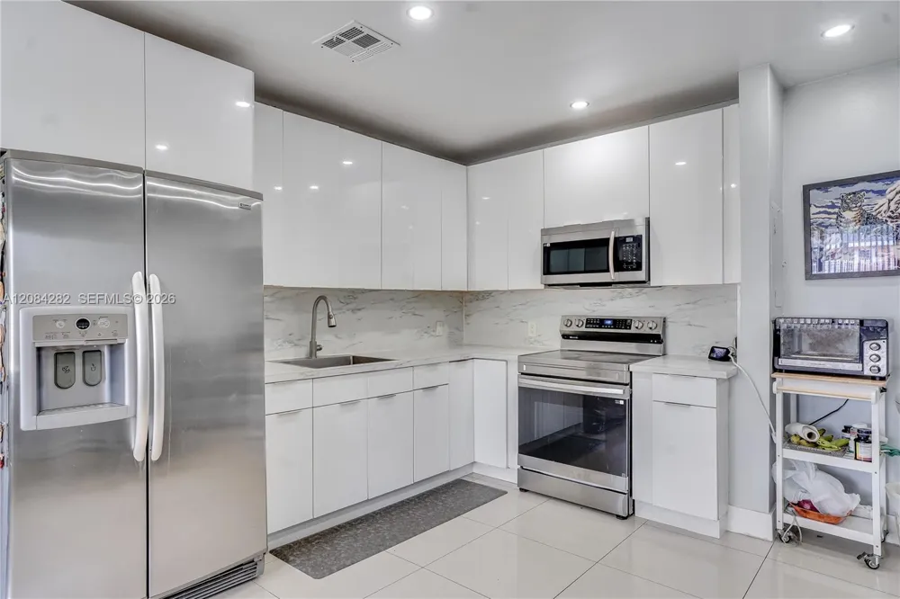 1146 Jann Ave Opa-Locka, FL 33054
