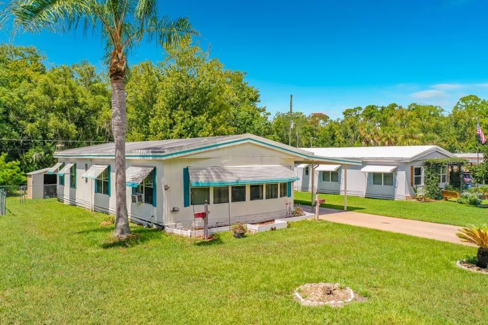 1157 CAPELLA DRIVE Tavares, FL 32778