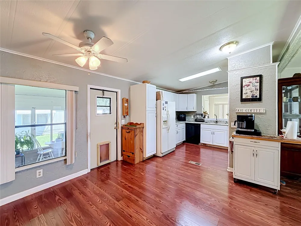1157 CAPELLA DRIVE Tavares, FL 32778