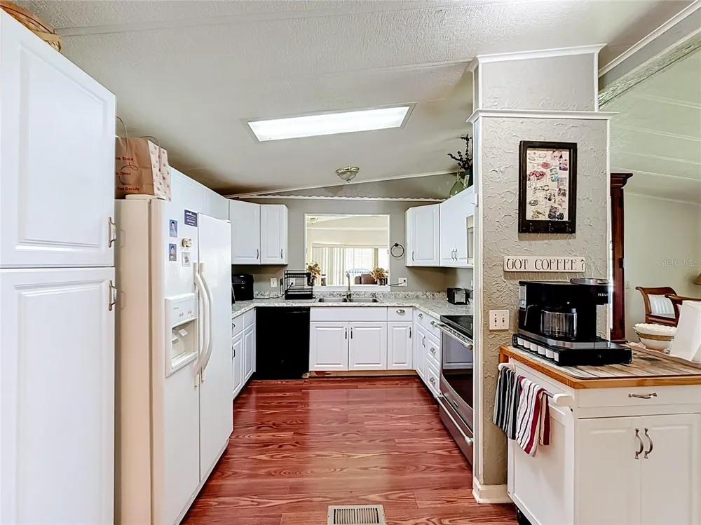 1157 CAPELLA DRIVE Tavares, FL 32778