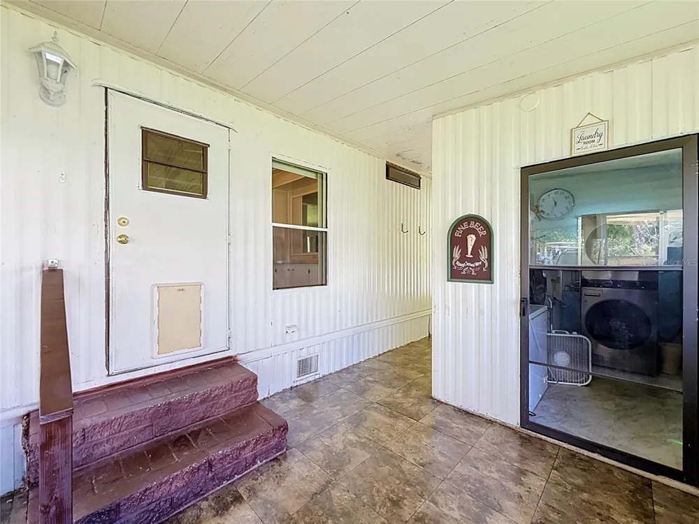 1157 CAPELLA DRIVE Tavares, FL 32778
