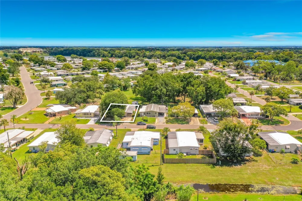1157 CAPELLA DRIVE Tavares, FL 32778