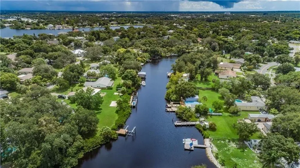 RIVERSIDE DRIVE Tarpon Springs, FL 34689