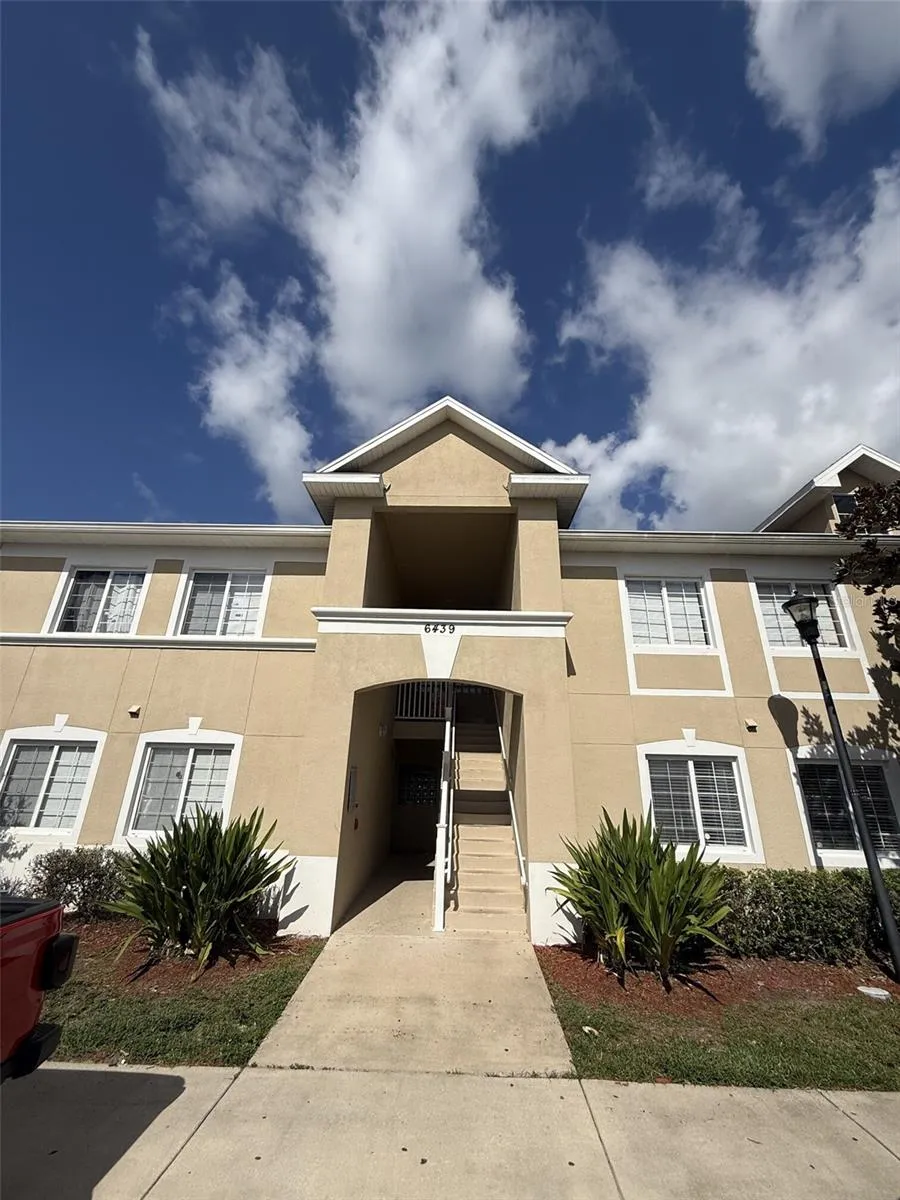 6439 CYPRESSDALE DRIVE #102 Riverview, FL 33578