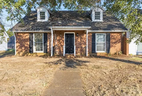 268 Hickory Trl