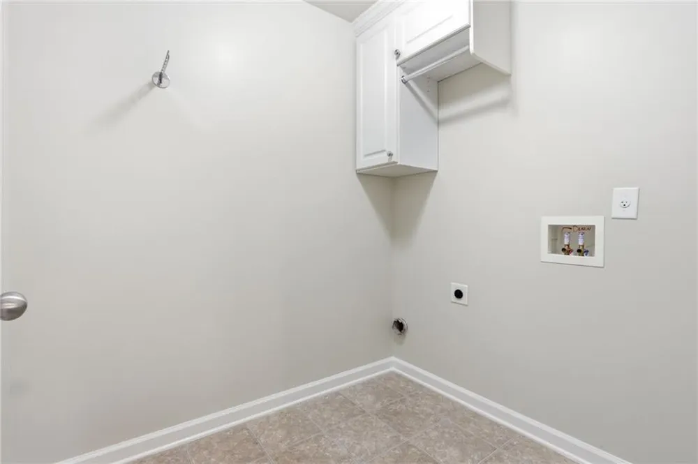 1515 Riva Ridge Suwanee, GA 30024