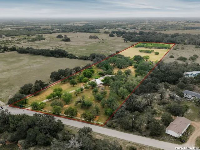 1470 PATTON RD Somerset, TX 78069