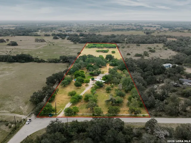 1470 PATTON RD Somerset, TX 78069