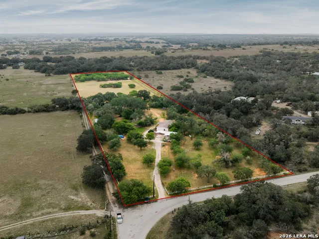 1470 PATTON RD Somerset, TX 78069