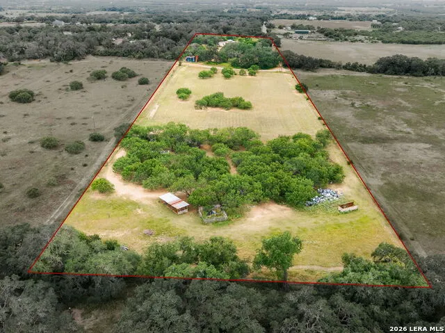 1470 PATTON RD Somerset, TX 78069
